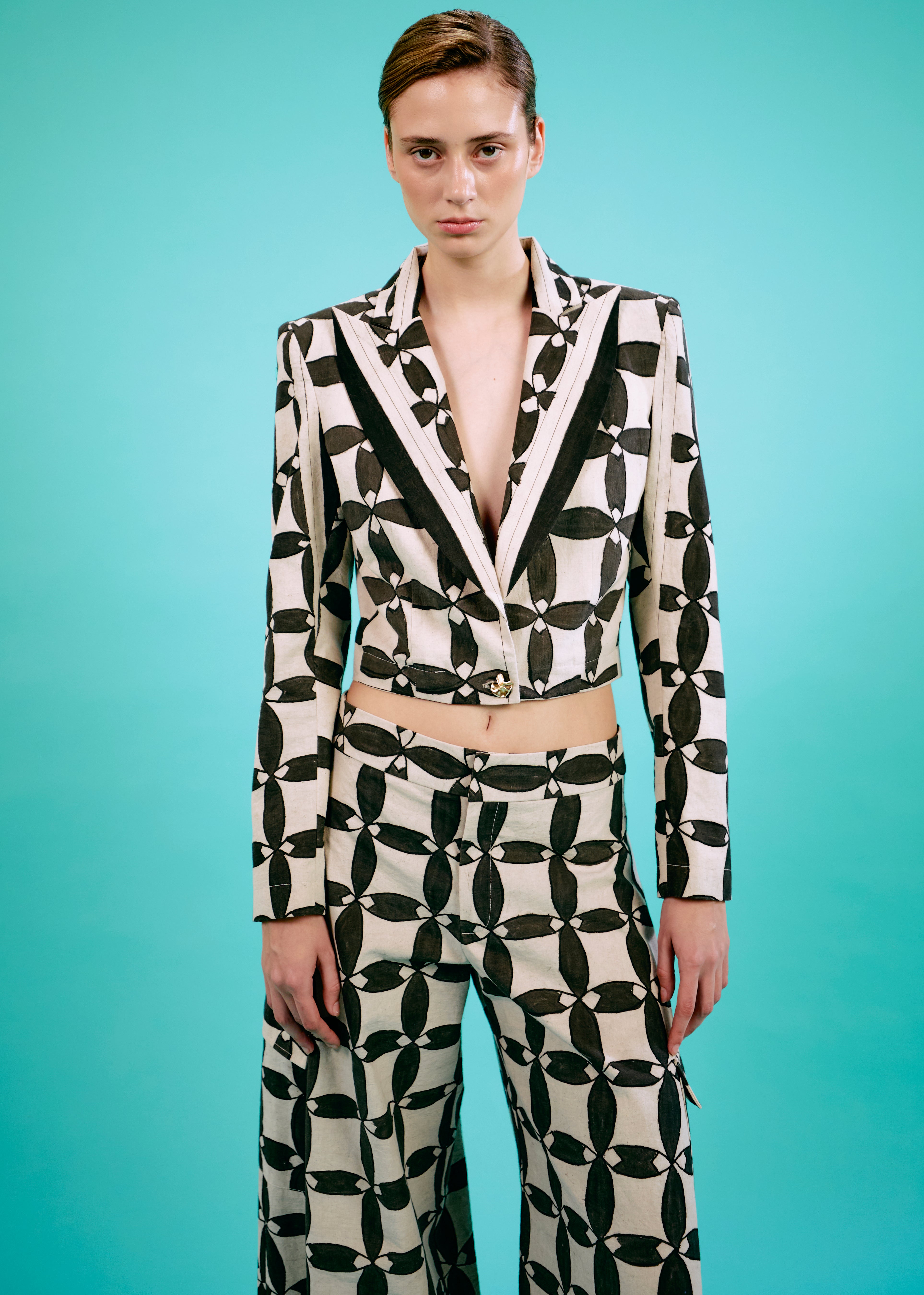 Blazer Itia | Petal Synergy